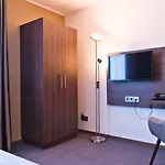 Steinberger Hof Отель Дитценбах