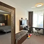 Steinberger Hof 4* 迪岑巴赫