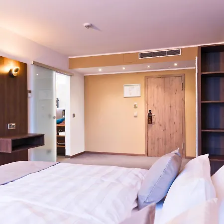 Steinberger Hof Hotel 4*